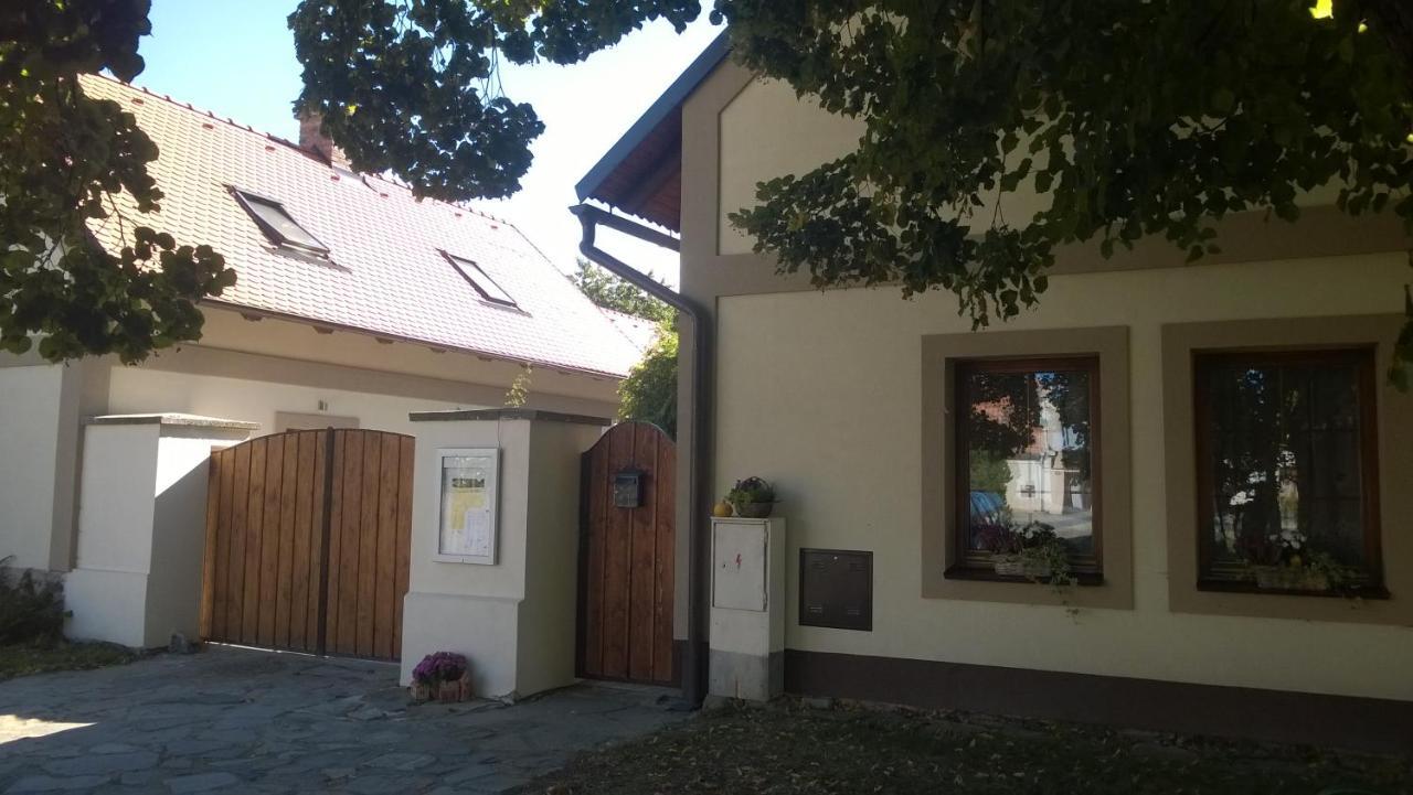 Penzion U Kovare Кутна-Гора Экстерьер фото
